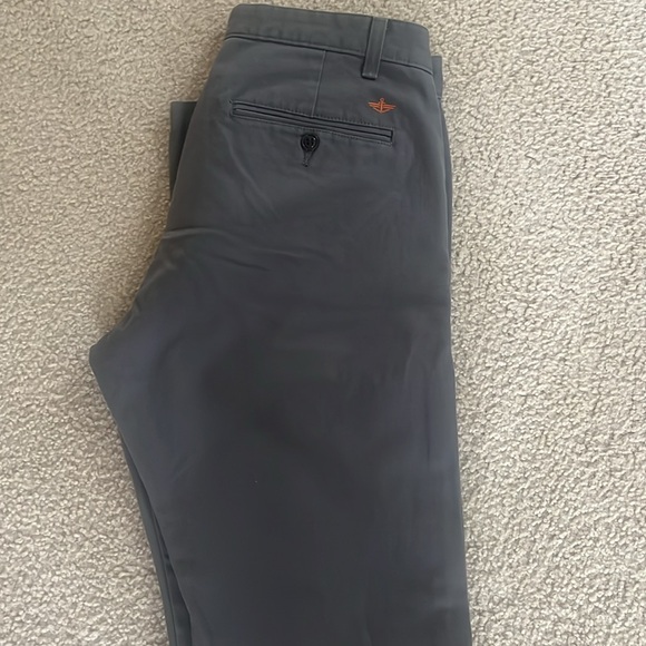 Docker Modern Khakis - Picture 4 of 4